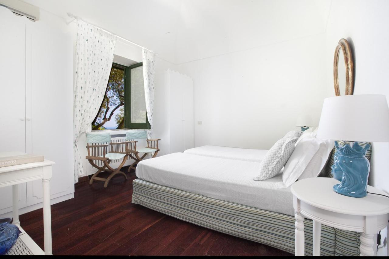 Amore Rentals - Villa Lo Scoglio Positano Exteriér fotografie