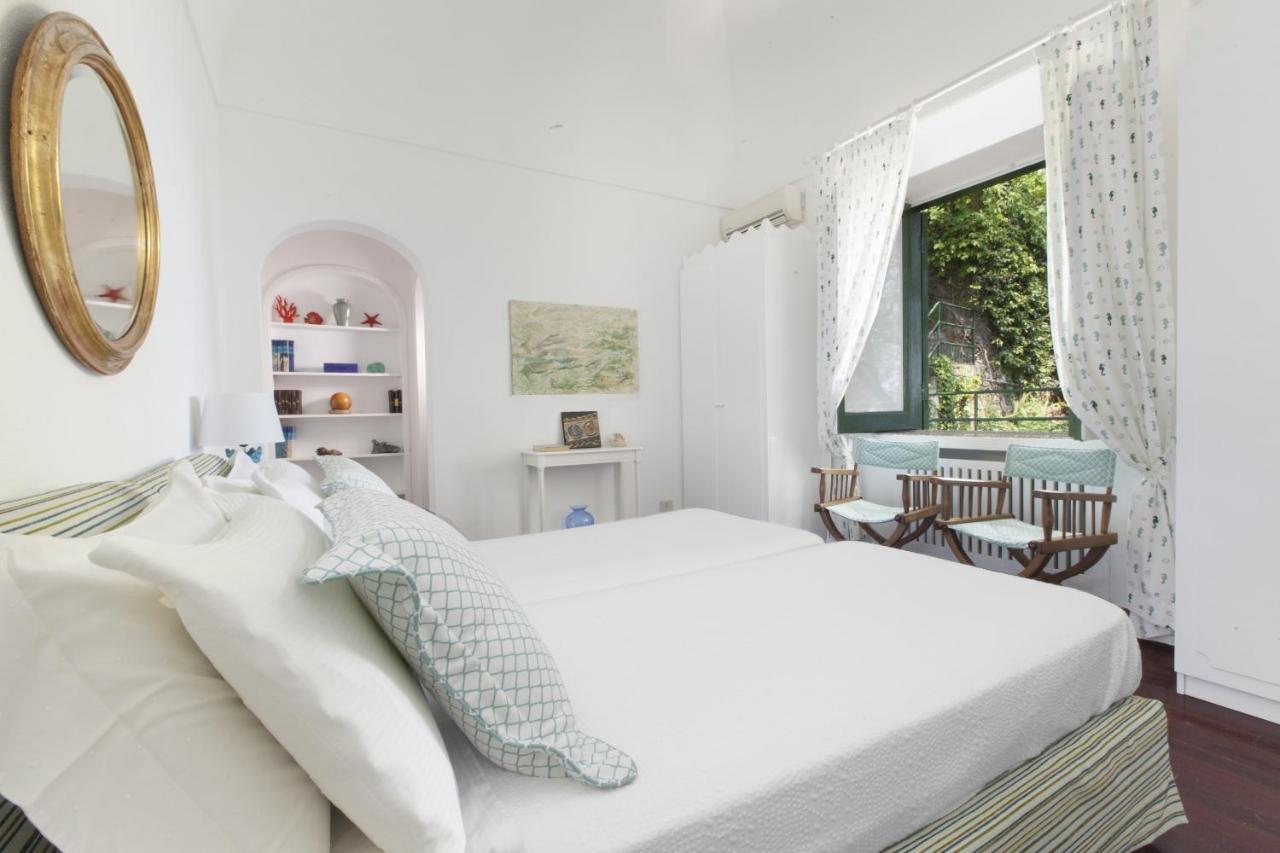 Amore Rentals - Villa Lo Scoglio Positano Exteriér fotografie