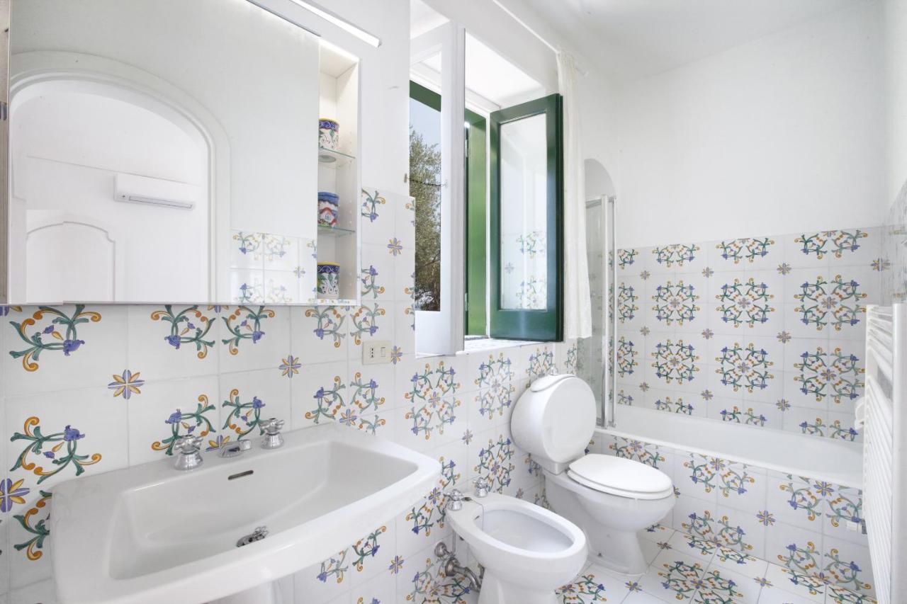 Amore Rentals - Villa Lo Scoglio Positano Exteriér fotografie