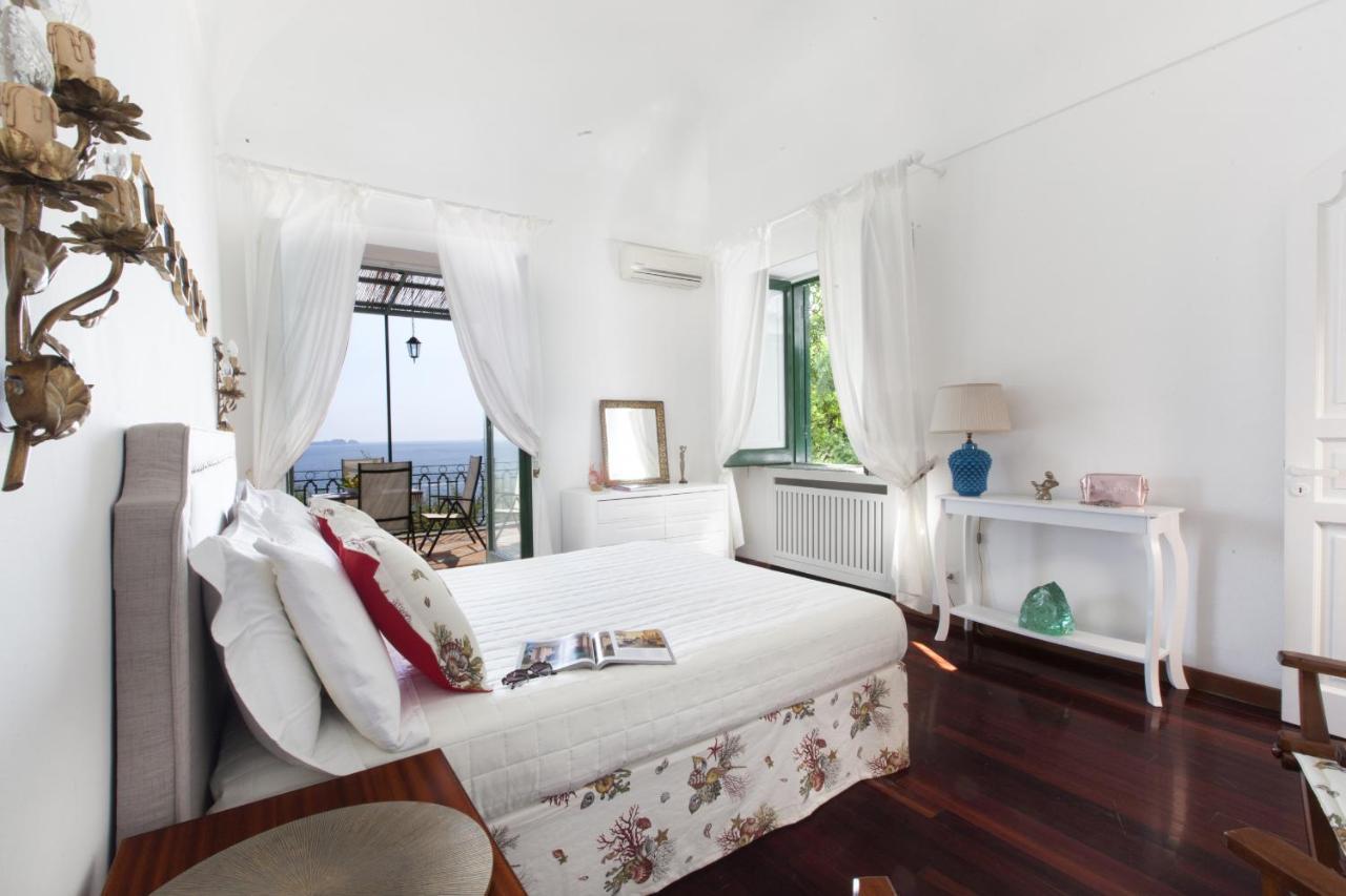 Amore Rentals - Villa Lo Scoglio Positano Exteriér fotografie